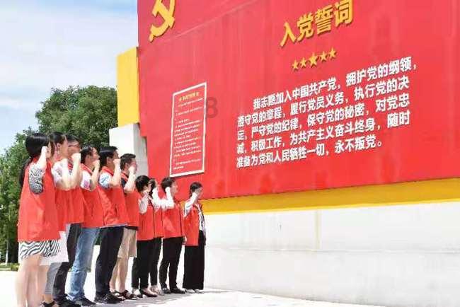 大S发声明驳收巨额赡养费！张兰直播第一反应：丢人现眼